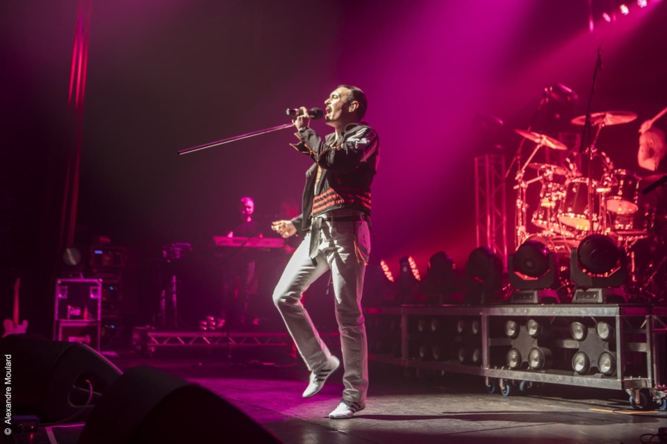 One Night of Queen, Tribute band, tournée