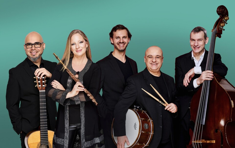 Nadia Labrie – flûte Jonathan Turgeon – piano Dominic Girard – contrebasse Bernard Riche – batterie Hugo Larenas – guitare